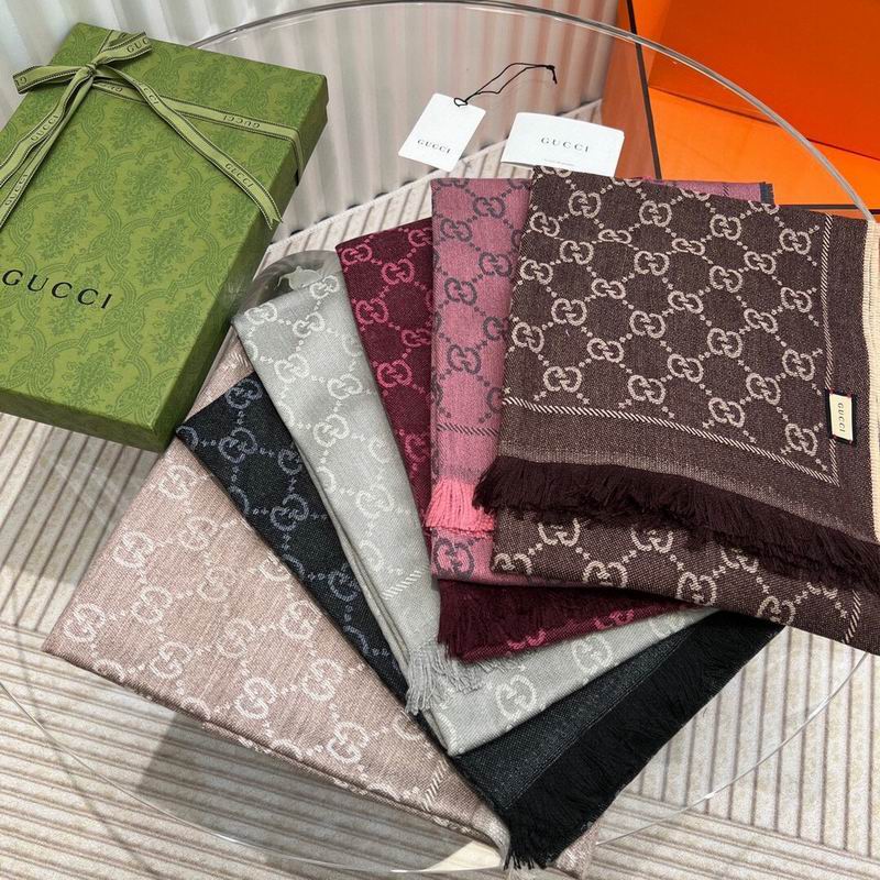 Gucci 48X180cm 100%羊毛 E31
